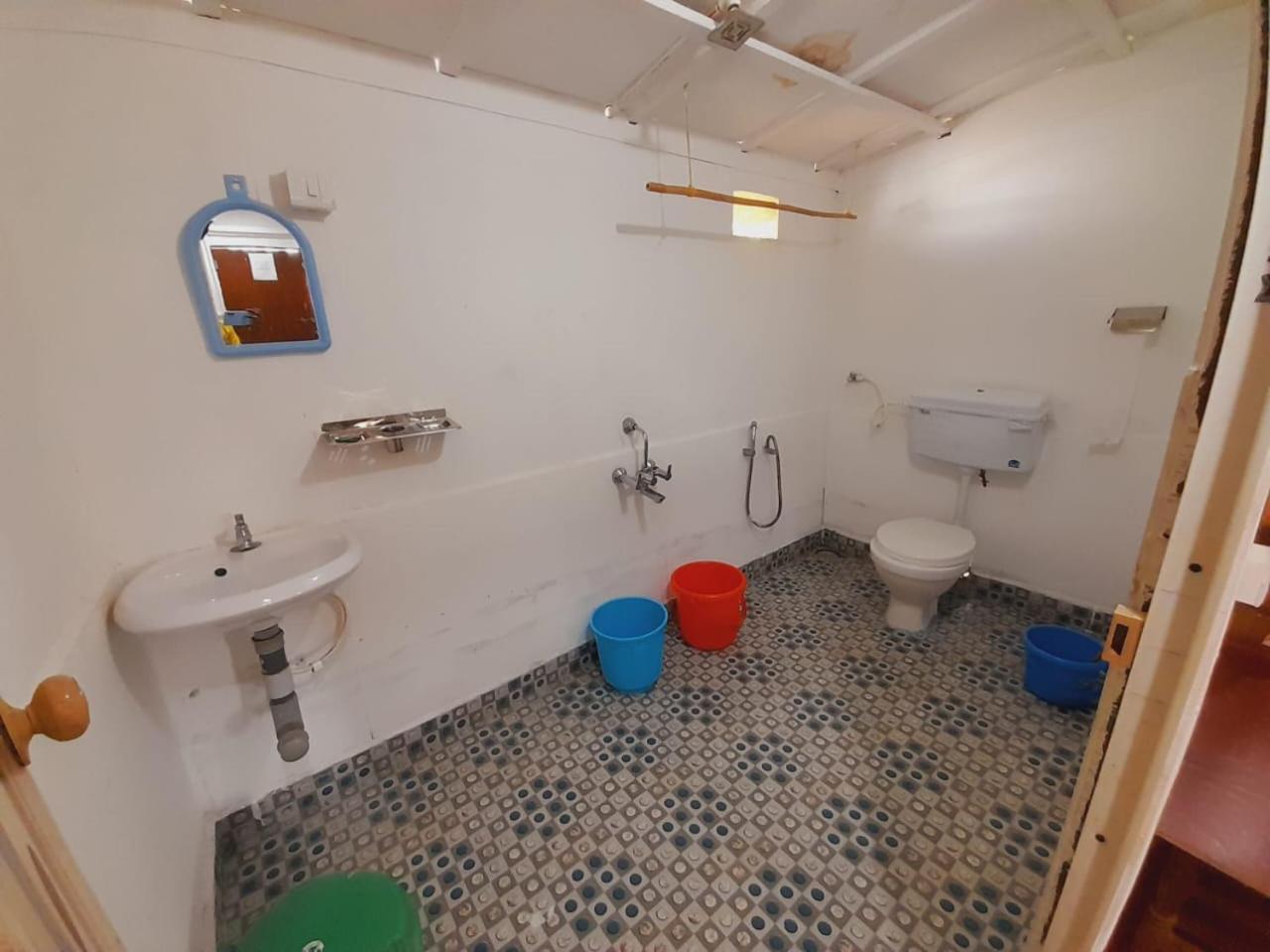 Shiv Sai Huts Hotel