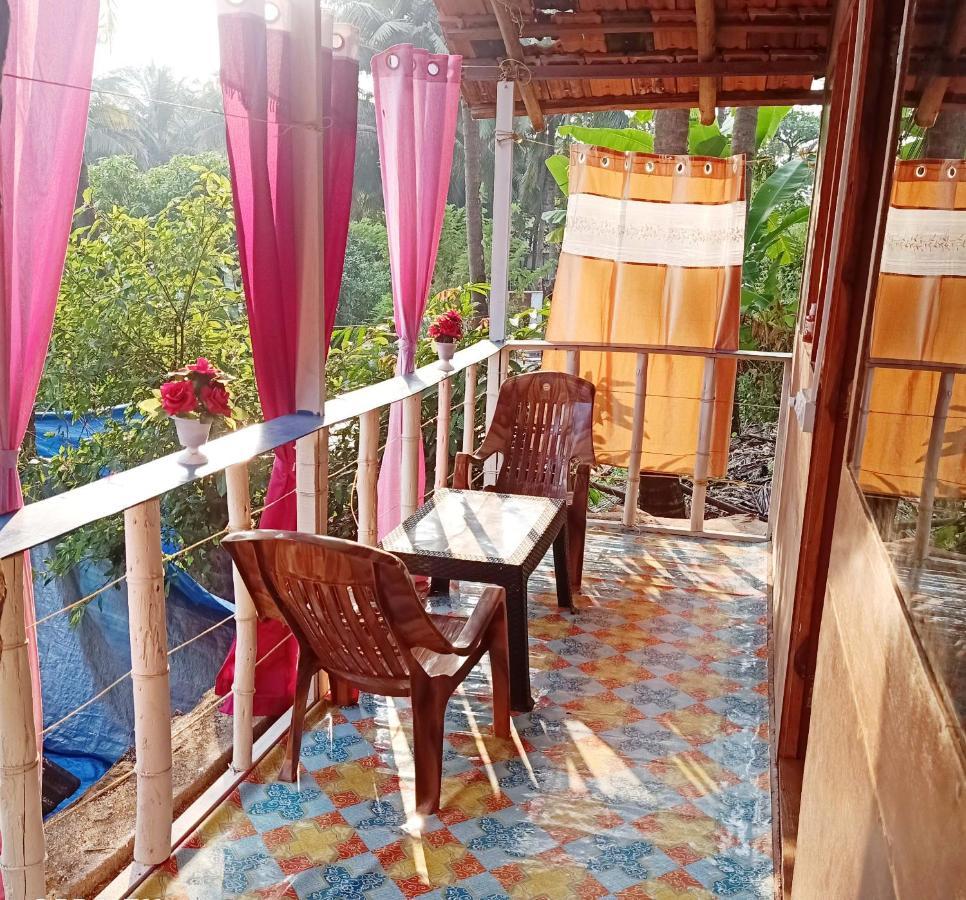 Shiv Sai Huts * Canacona