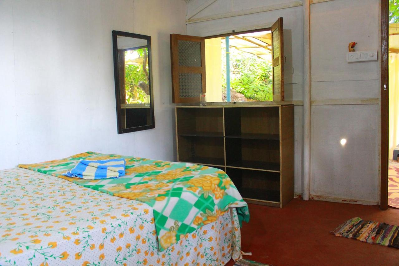 Hotel Shiv Sai Huts