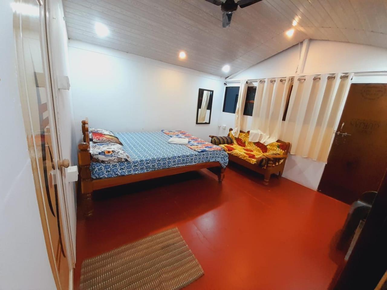 Hotel Shiv Sai Huts