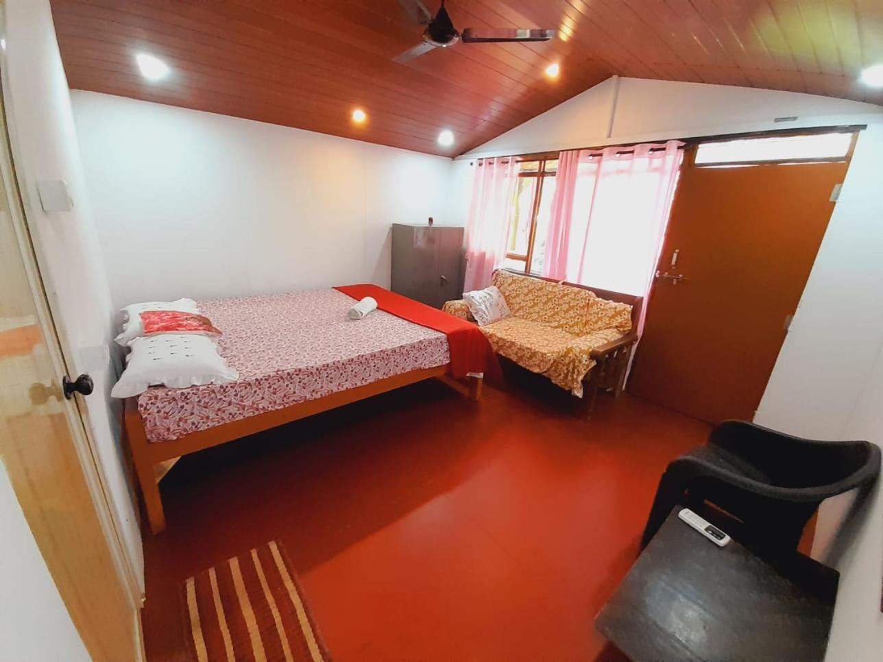Shiv Sai Huts * Canacona